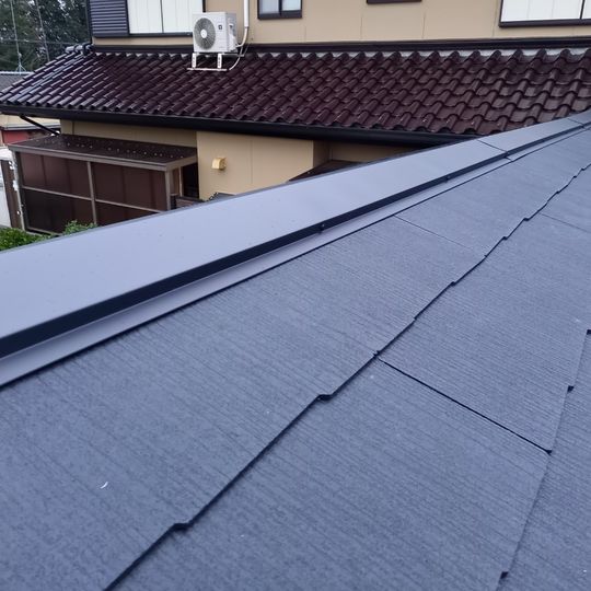 コロニアルスレート屋根に葺き替え